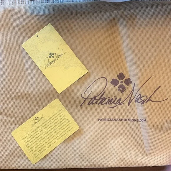 Patricia Nash Kirby crossbody + dust cover EUC